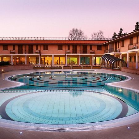 Residence Terme Di San Giacomo Sarnano Buitenkant foto